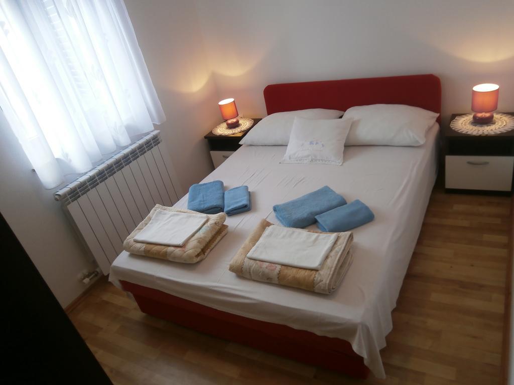 Apartments Crncic Šilo Oda fotoğraf