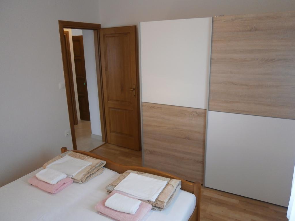Apartments Crncic Šilo Oda fotoğraf