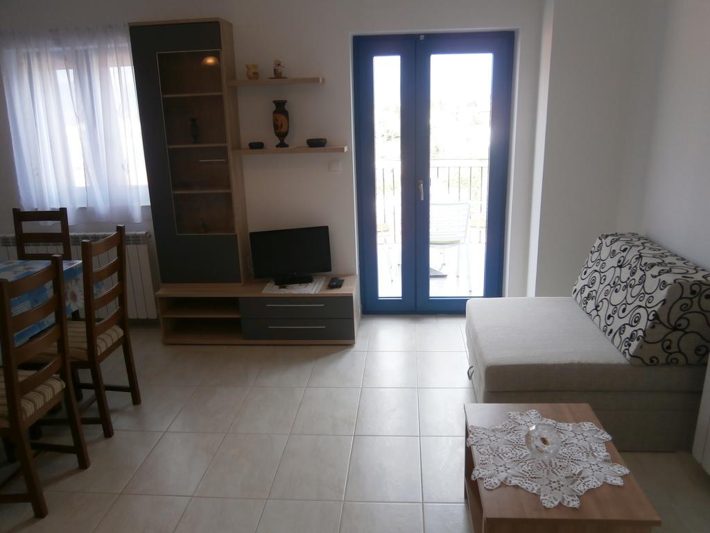 Apartments Crncic Šilo Oda fotoğraf